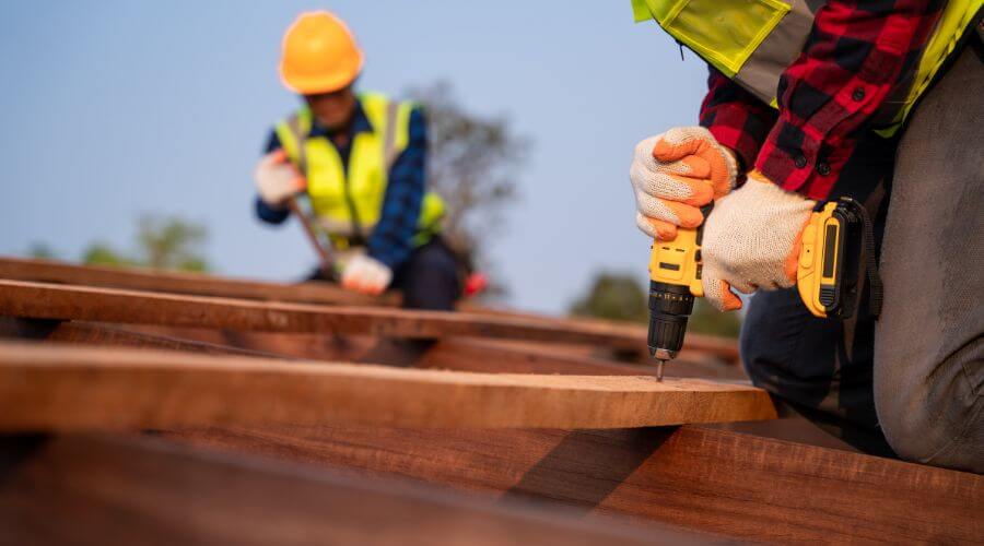 Professional residential roofers in Ladd, IL